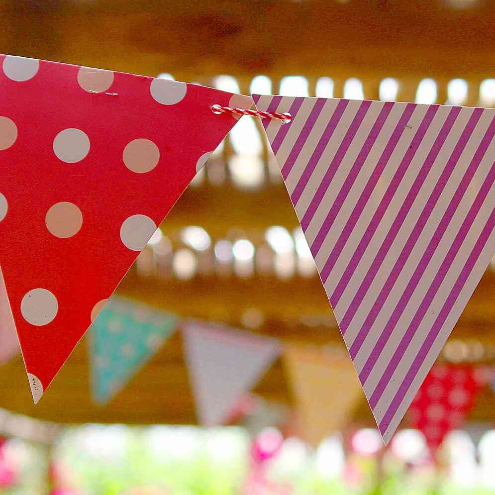 Bunte Wimpelkette